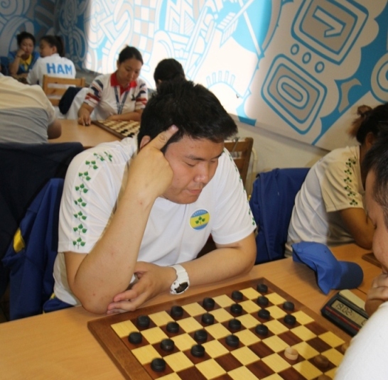 Андреев Айсен чемпион в шашках